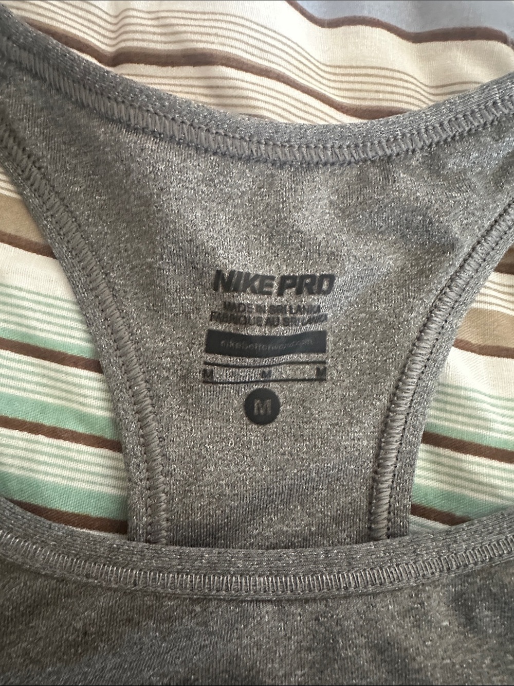 Nike Pro - Picture 2 of 2
